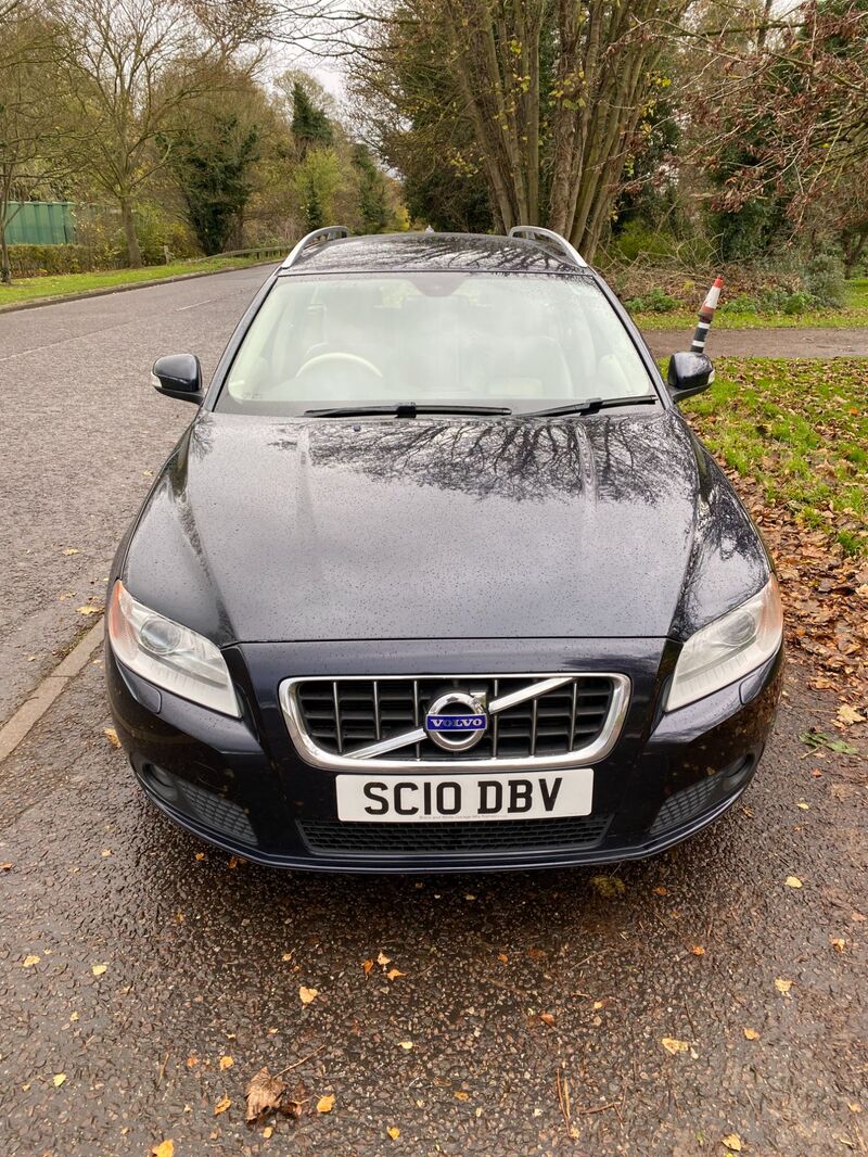 VOLVO V70 D3 SE LUX 2010