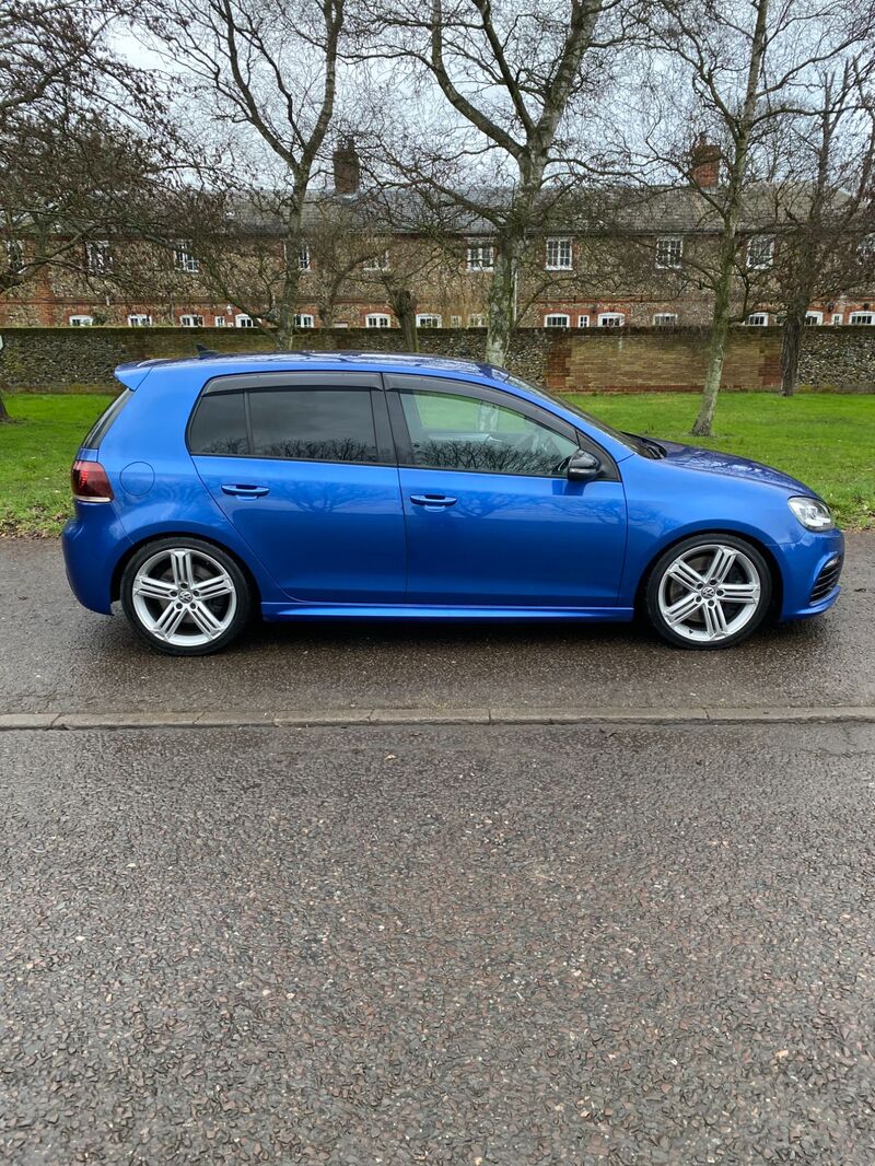 VOLKSWAGEN GOLF GOLF R 2011