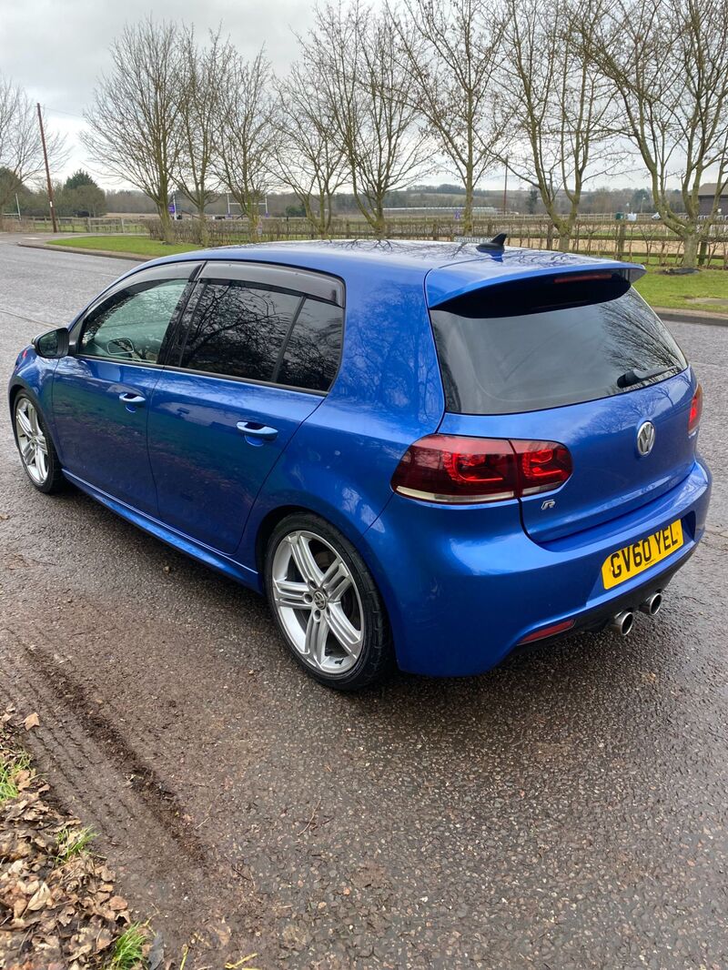 VOLKSWAGEN GOLF GOLF R 2011