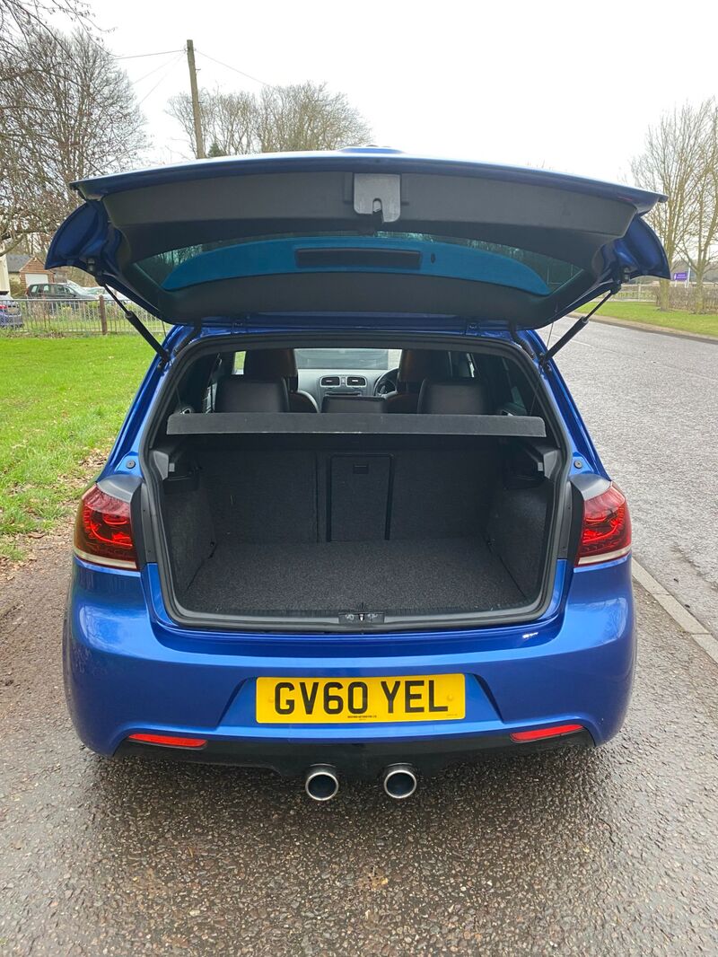 VOLKSWAGEN GOLF GOLF R 2011