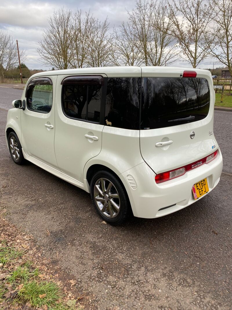 NISSAN CUBE z12 rider autech auto 2010