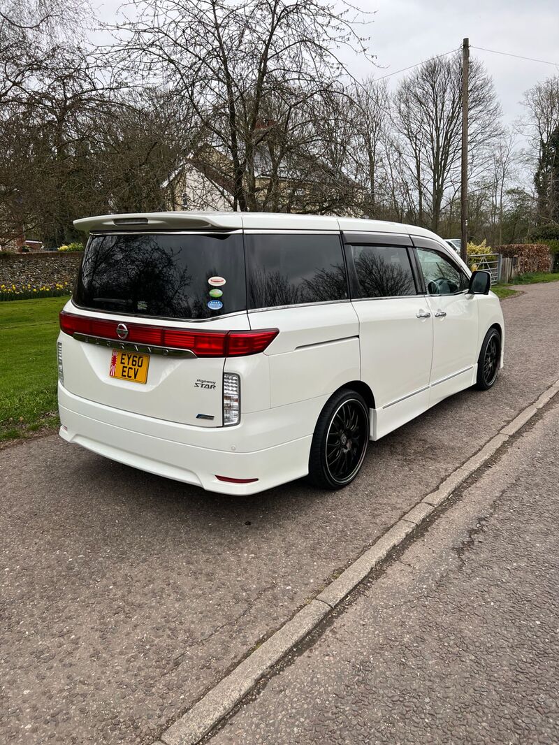 NISSAN ELGRAND 3.5 highway star premium edition 2010