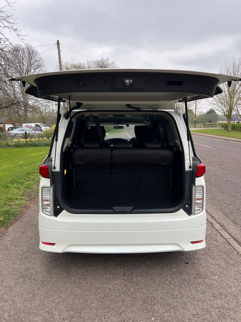 NISSAN ELGRAND 3.5 highway star premium edition 2010