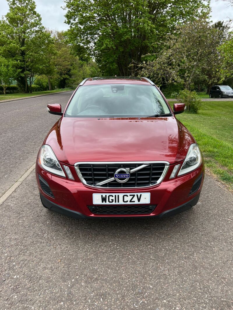 VOLVO XC60 D5 SE LUX AWD 2011