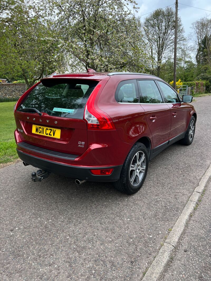 VOLVO XC60 D5 SE LUX AWD 2011