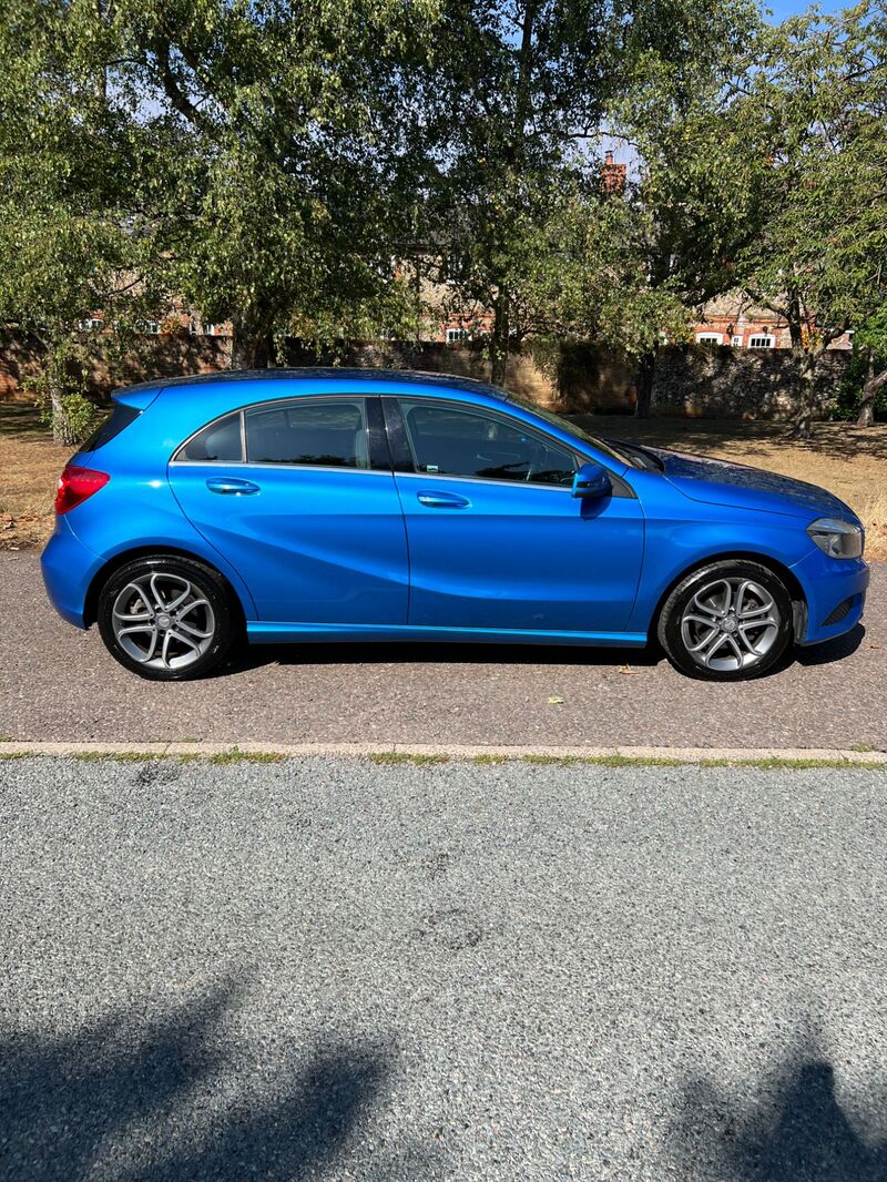 MERCEDES-BENZ A CLASS A180 BLUEEFFICIENCY SPORT 2015