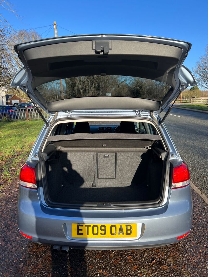 VOLKSWAGEN GOLF 1.4tsi automatic 2009