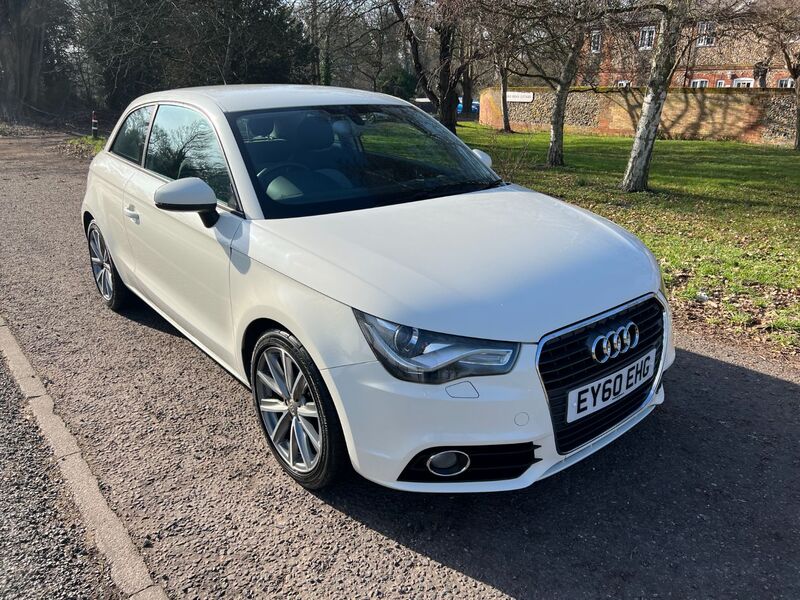 AUDI A1 1.4tfsi sport 2011