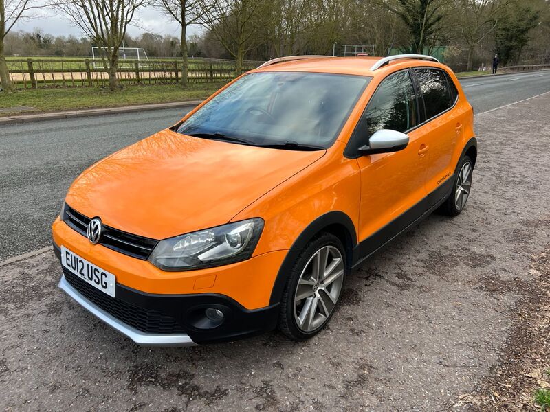 VOLKSWAGEN POLO 1.2tsi cross polo 2012