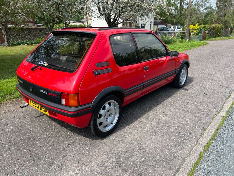 PEUGEOT 205 GTI 1988