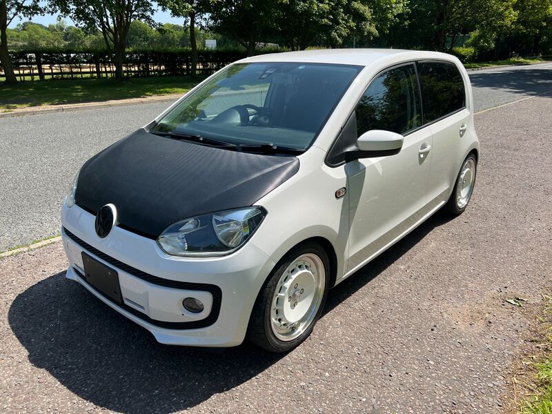 VOLKSWAGEN UP high up 1.0 automatic 2015