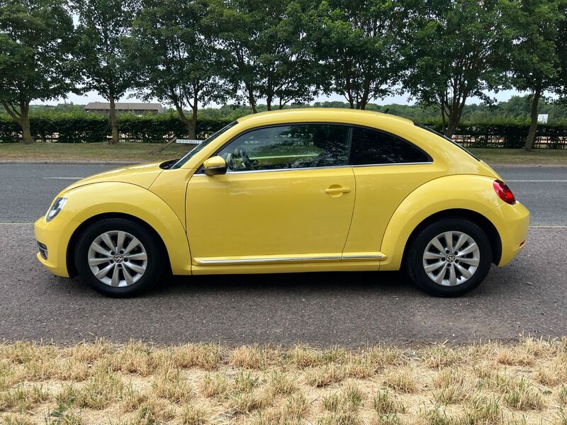 VOLKSWAGEN BEETLE 1.2tsi dsg design 2012