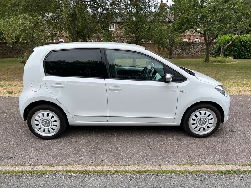 VOLKSWAGEN UP 1.0mpi white up 2013